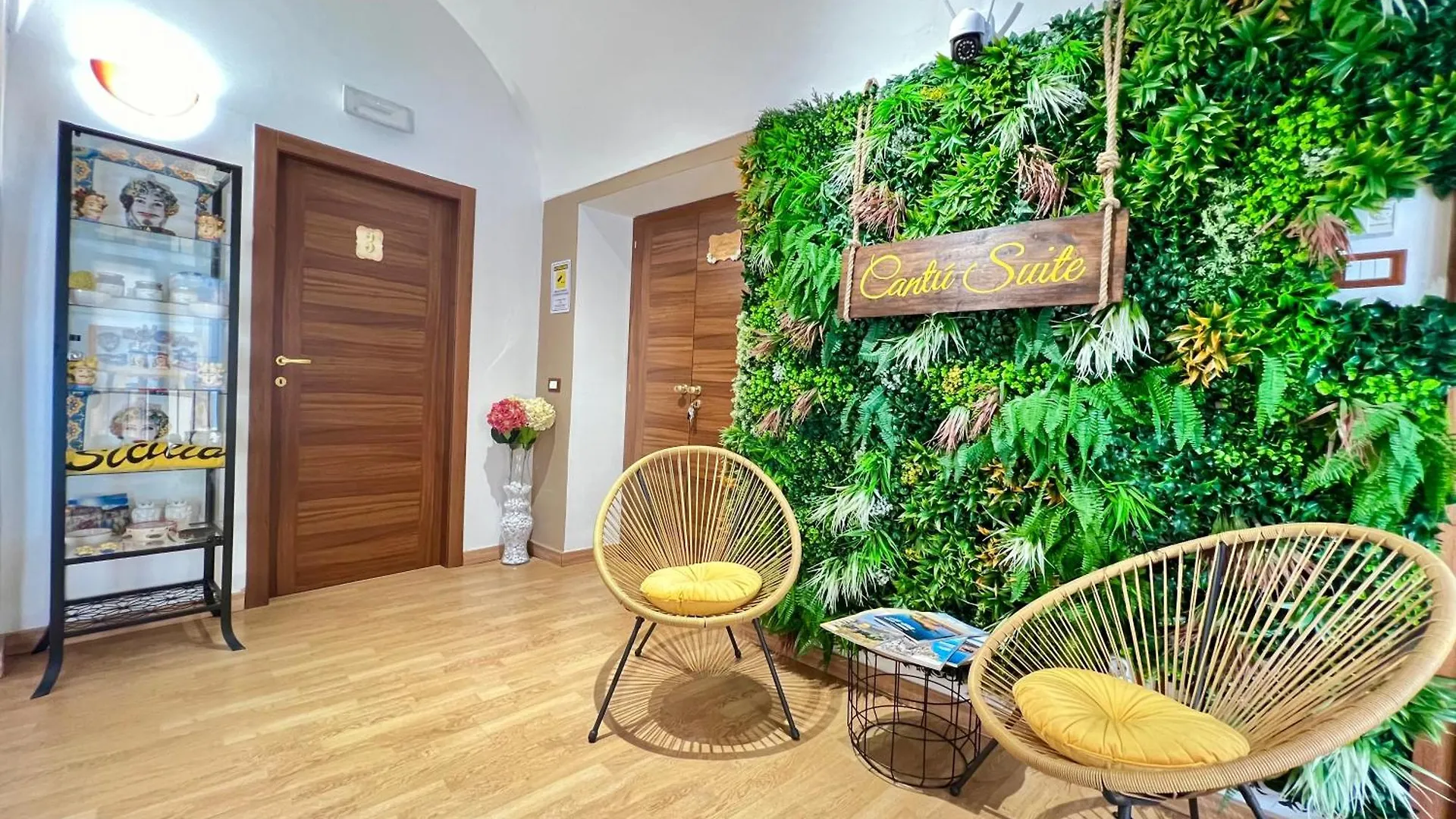 Cantu' Suite Catania Bed & Breakfast