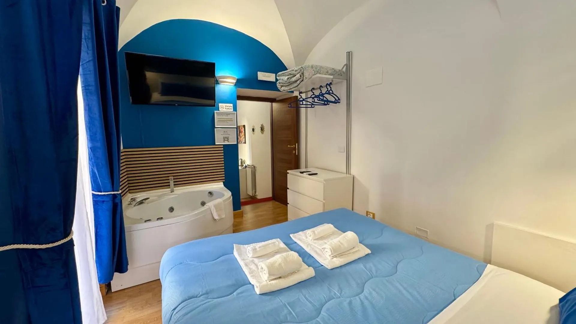Cantu' Suite Catania Bed & Breakfast